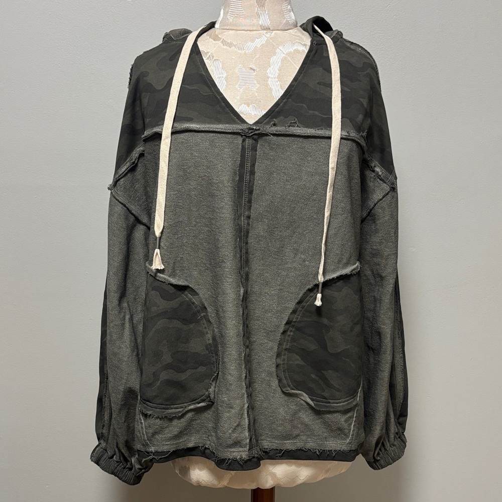 POL Camouflage Oversized Hoodie - Picture 2 of 8